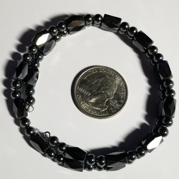 Magnetic Hematite bead bracelet memory wire black stone - Picture 8 of 8